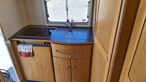 bart – 5p Hymer semi-integrated 