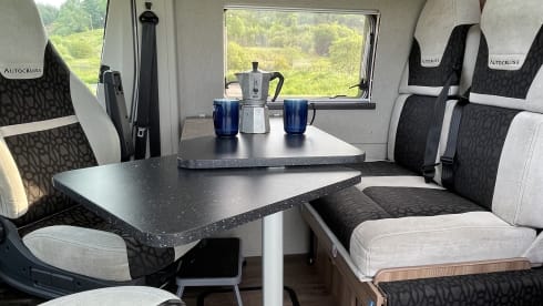 The Catbus  – 4 Berth Swift Select 184 (2017)