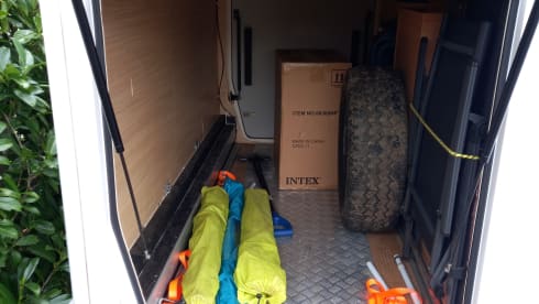 on tour – 4p Renault semi-integrated from 2006