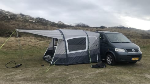 Volkswagen t5 campervan 