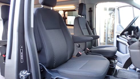 Adventure cooking and fun – 5p Ford campervan uit 2020