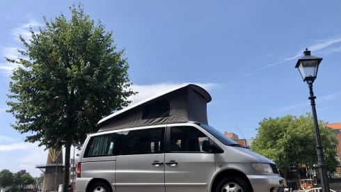 Campert (op zn Rotterdams) – Mercedes Vito 112cdi camper van (2002) - automatic