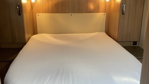 Spacious luxury 4 person Pilote camper many extras Queens bed semi-integrated 2013