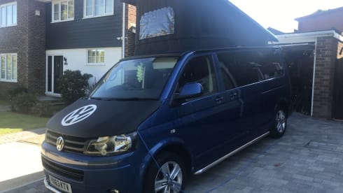 Blu – VW campervan INC FULL INSURANCE !!