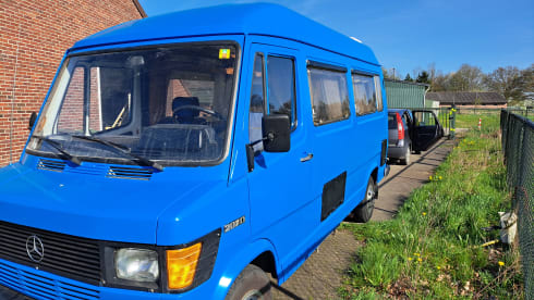 James – James: Mercedes-Benz-Bus von 1979