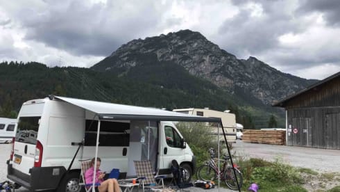Het Kik busje! – Family camper ready 2 go!