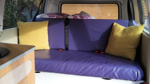 BarnaBus – T2 CamperVan Hire