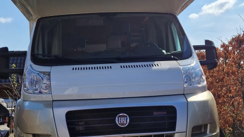 4p Eura Mobil alcove uit 2011