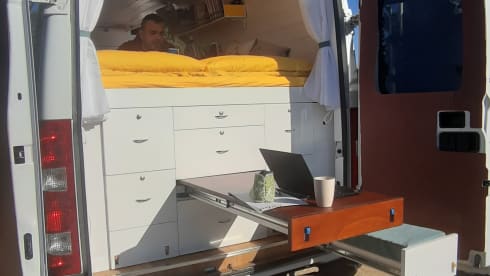 Van Nairobi – Are you a Nature Lover? It's time to experience the Beauty of Van Life