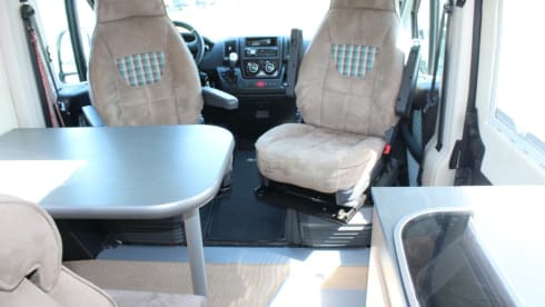 lastrada – 2-person Fiat camper van from 2013
