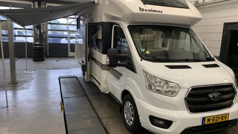 Benimar 2021 – Luxury 4 person camper, 2021 with 170 hp powerful engine!