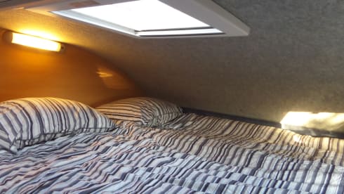 Compact family camper with bunk bed
