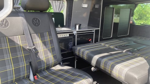 4 berth Volkswagen bus from 2012