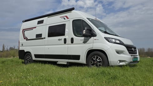 The nardo grey lander  – Autobus Carado 2p del 2019
