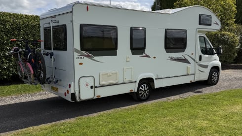 MILLIE – 6 posti letto Peugeot mansardata del 2010