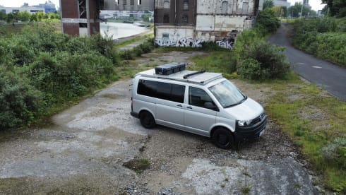 Nova – Simply experience. Learn to love camping with our VW t5.
