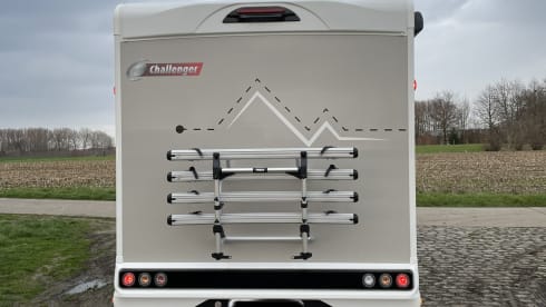 Challenger 317 – Challenger 337 GRAPHITE ULTIMATE - Automatic 2025