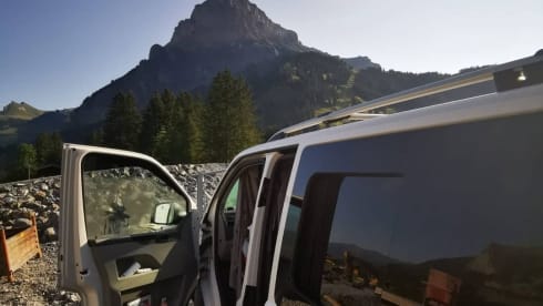 Vinny  – Vinny The VW Campervan