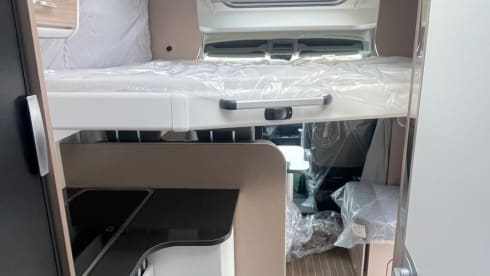 ITA CAMPER – New 5-seater semi-integral camper