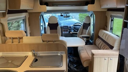 Bart 4 berth –  Fiat Ducato based Burstner Ixeo 664