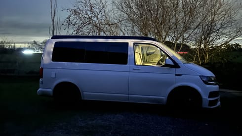 Walter – 4 berth Volkswagen campervan from 2018