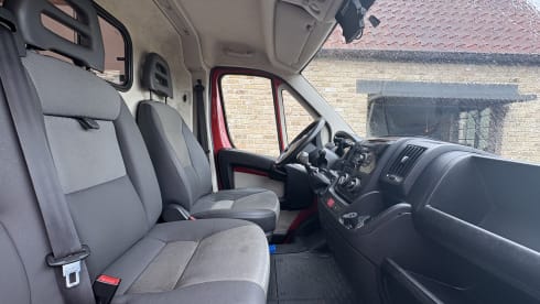Seba de krab – fully equipped 2p (or 3p) self-build fiat
