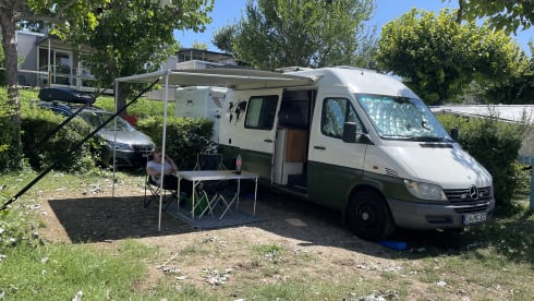 Camper Van Mercedes Sprinter (self-conversion).