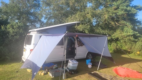 Kever – Our beautiful white VW camper