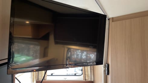 Luxury 4 pers. with fixed French bed and a pull-down bed