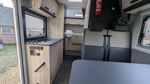 Sunliving Bus – 3p Sun Living bus from 2025