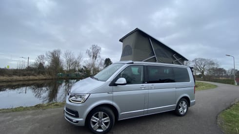 The Beach  – Versione VW t6 California Beach automatica, ultima esperienza di campeggio