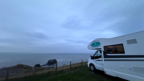 Eze – HR Adventures - Rimor Kilig 9 - 6 berth, 6 seat belt Motorhome