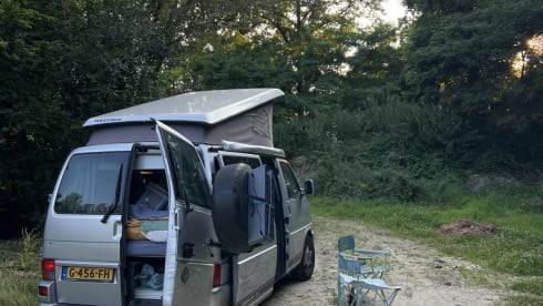 Fred – 4p VW California (4x4) uit 2001