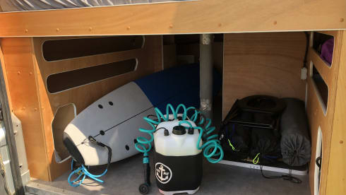 Van for 2 - Surftrip