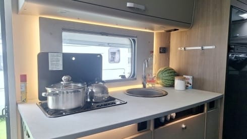 Travel Angel – Fiat carado A 464 - für 6 Personen mit viel Stauraum