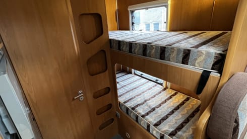 5 person Bavaria alcove camper