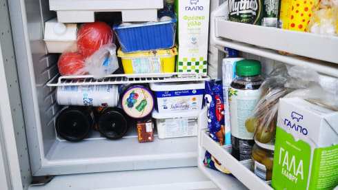 Debie The Van – Zelfbouw Mercedes Sprinter surf bus