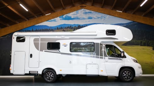 Spacious Sunlight alcove 6p from 2018