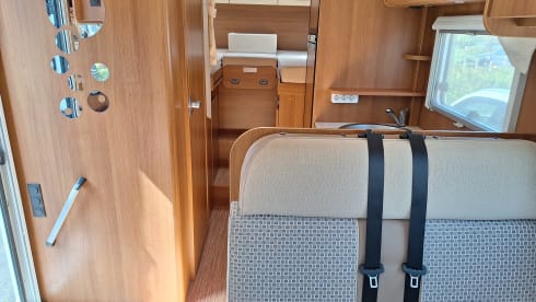 Guusje – 5p Carado semi-integrated from 2013