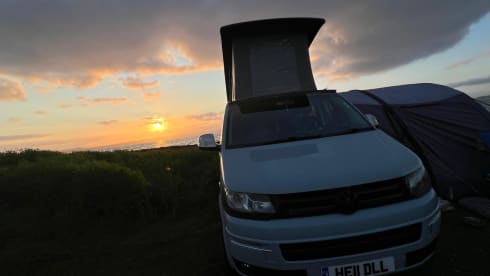 Heidlz – 4 berth Volkswagen campervan from 2011