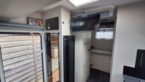 Chausson 720 – 5p Ford semi-integrated from 2023