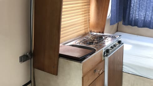 2p Mercedes-Benz bus from 1975