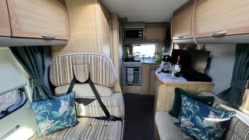 Family Fiat Bessacarr  5berth/5belt Motorhome Hire