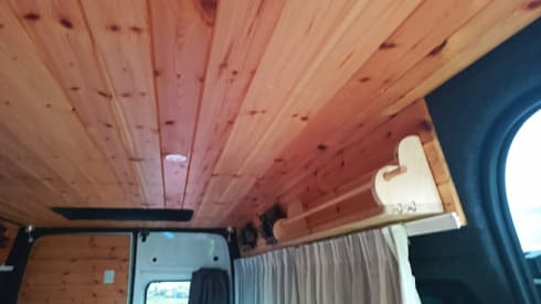 Flash – 3 berth Ford bus from 2013