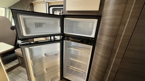 McLouis Carat 873 - Modello 2023 - Completamente attrezzato - 4/5 persone