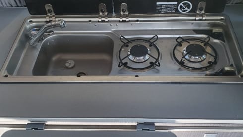 Black pearl – Volkswagen Transporter Camper automatic 