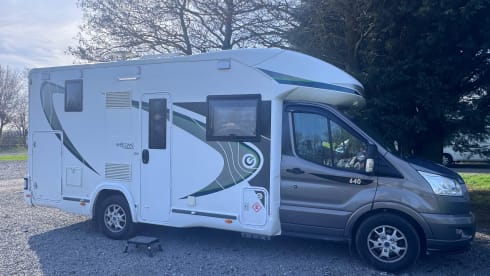 Polly – 4 Berth Chausson Camper