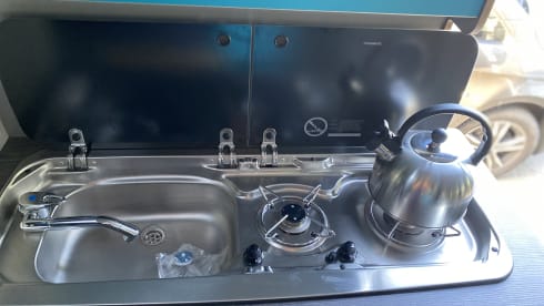 MWB – 5 berth Mercedes-Benz campervan from 2016