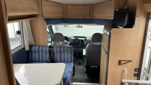 Rimor  – Ford transit 2.4 140pk - Rimor sailor 645