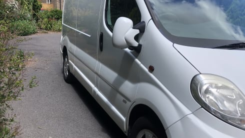 Sheila – 2 berth stealth off grid camper in Dorset 